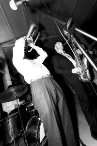 wedding band Tuscany