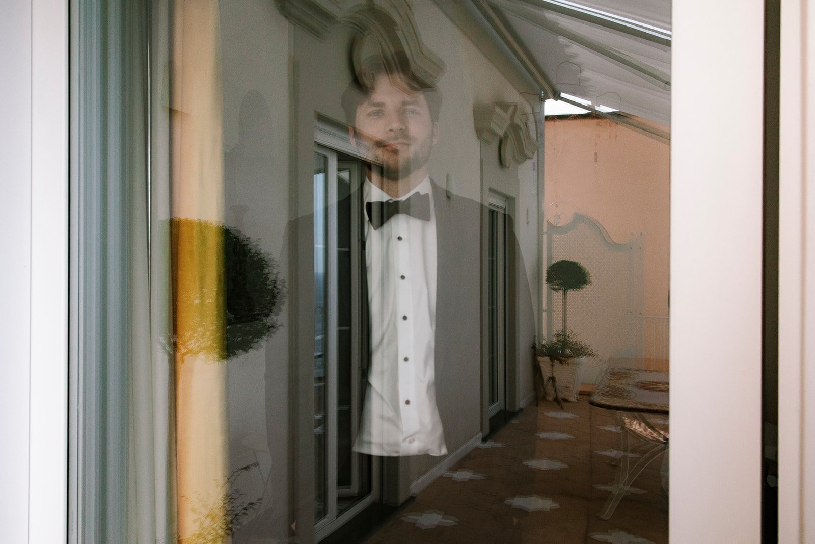 groom portrait photo i Amalfi coasst