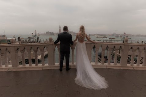 Elopement photographer Italy - Venice