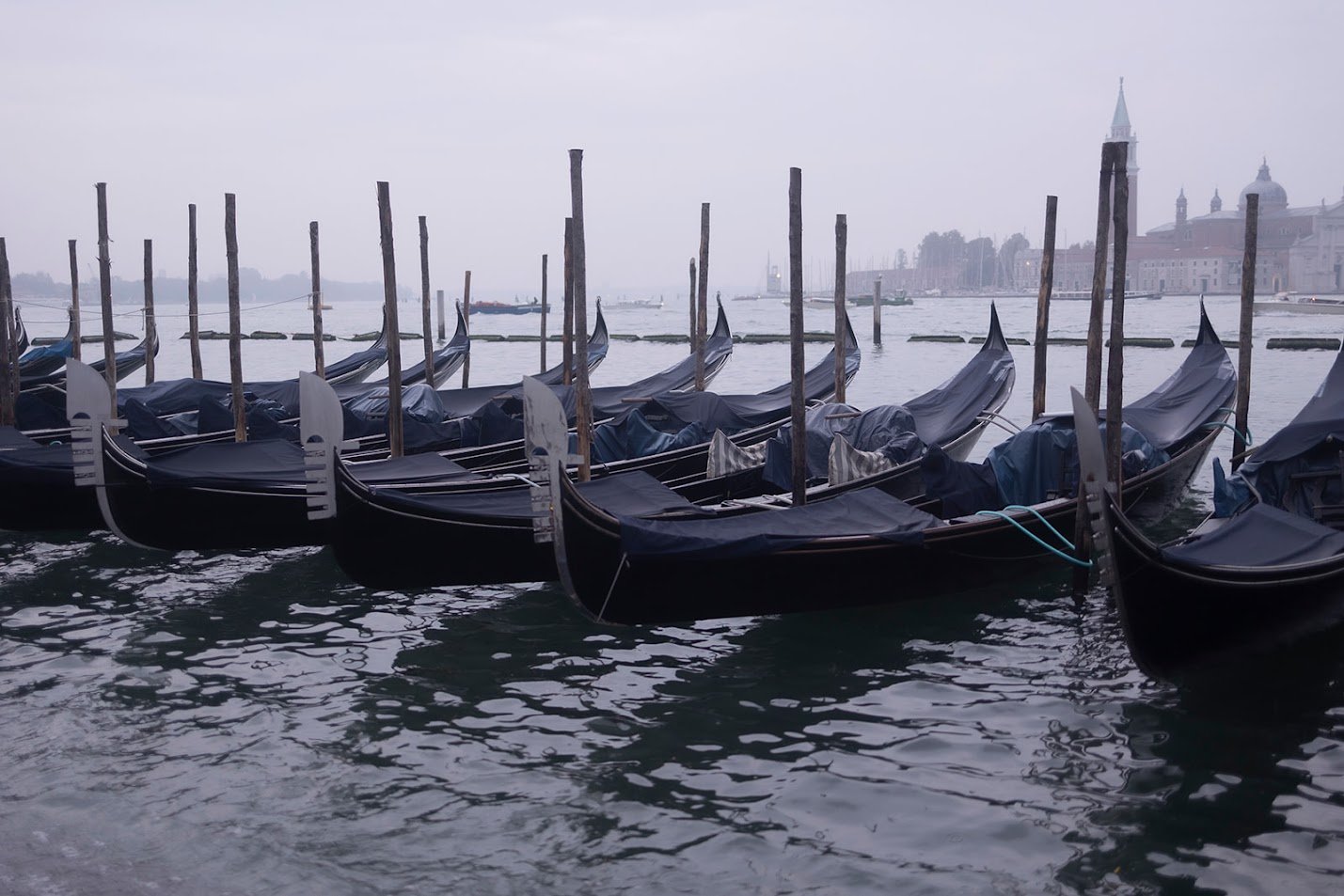 Elopement photographer Italy - Venice