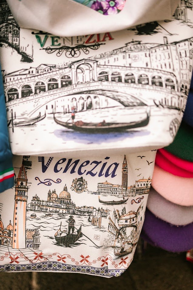 Elopement photographer Italy - Venice