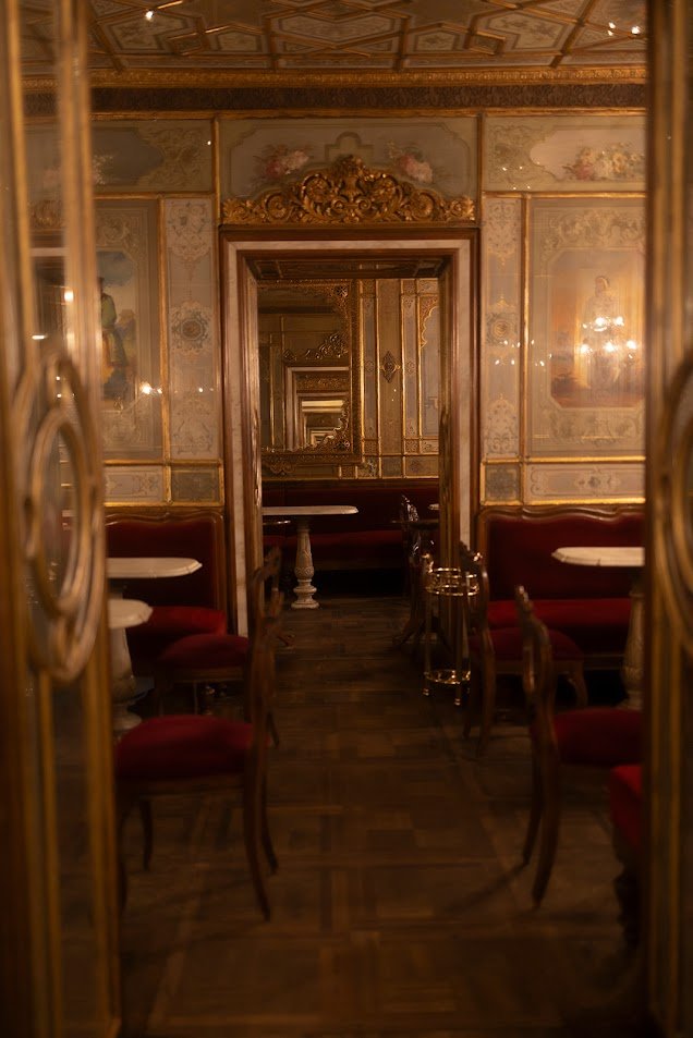 Elopement photographer Italy - Venice