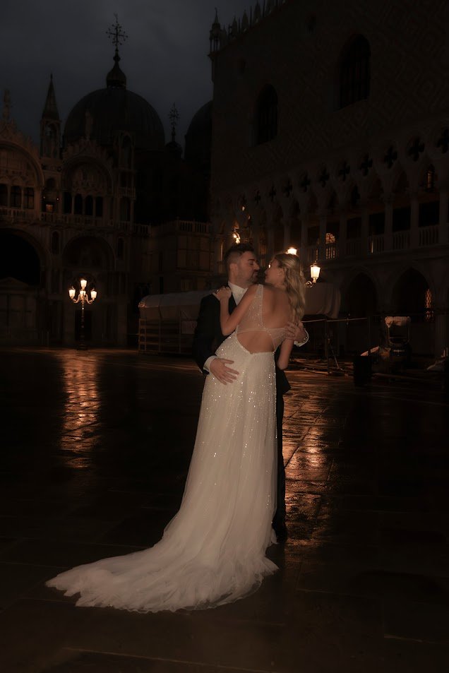 Elopement photographer Italy - Venice
