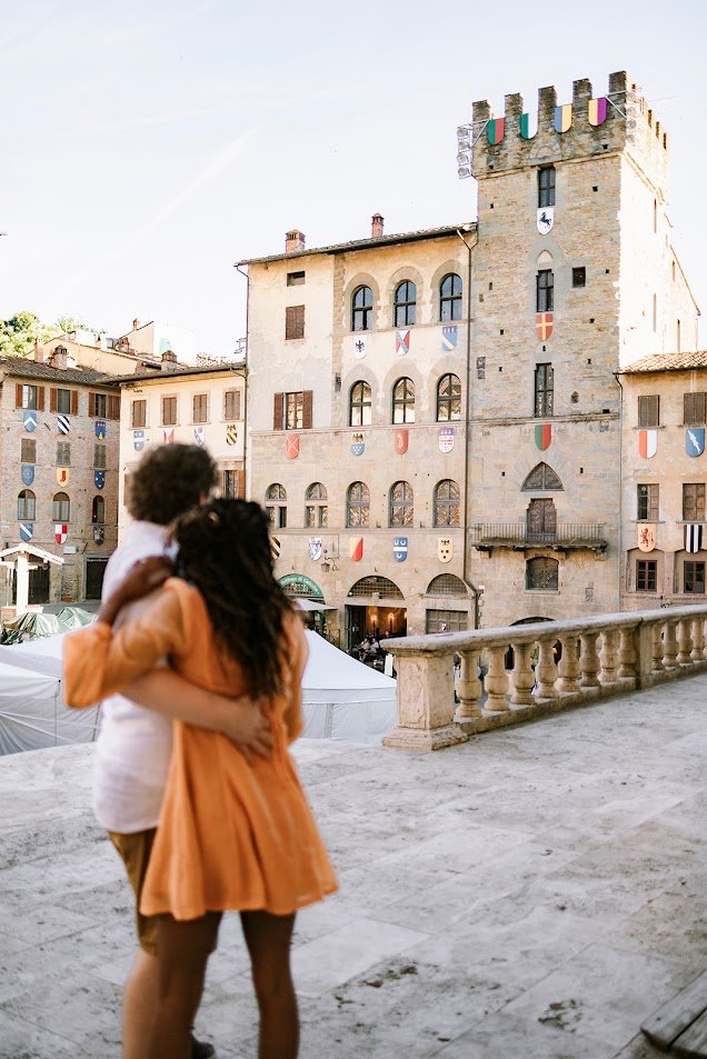 Tuscany engagement photographer