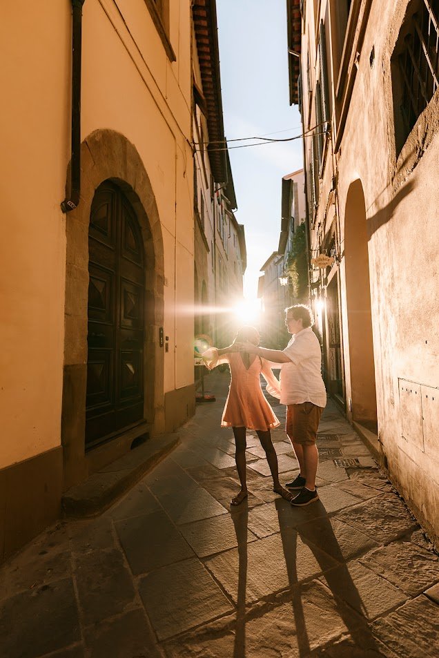 Tuscany engagement photographer