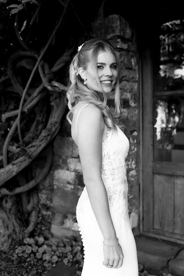 portrait bride black and white