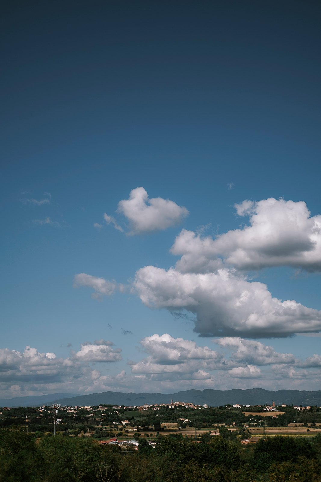 destination wedding photographer - Tuscany Italy - Tuscany venue 
