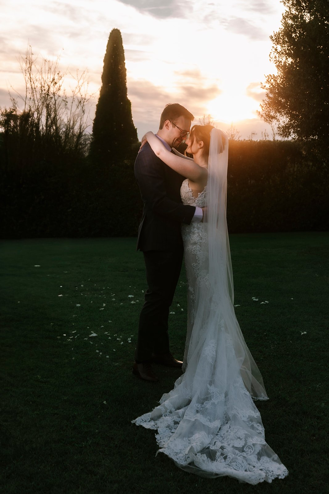 destination wedding photographer - Tuscany Italy - Tuscany venue 