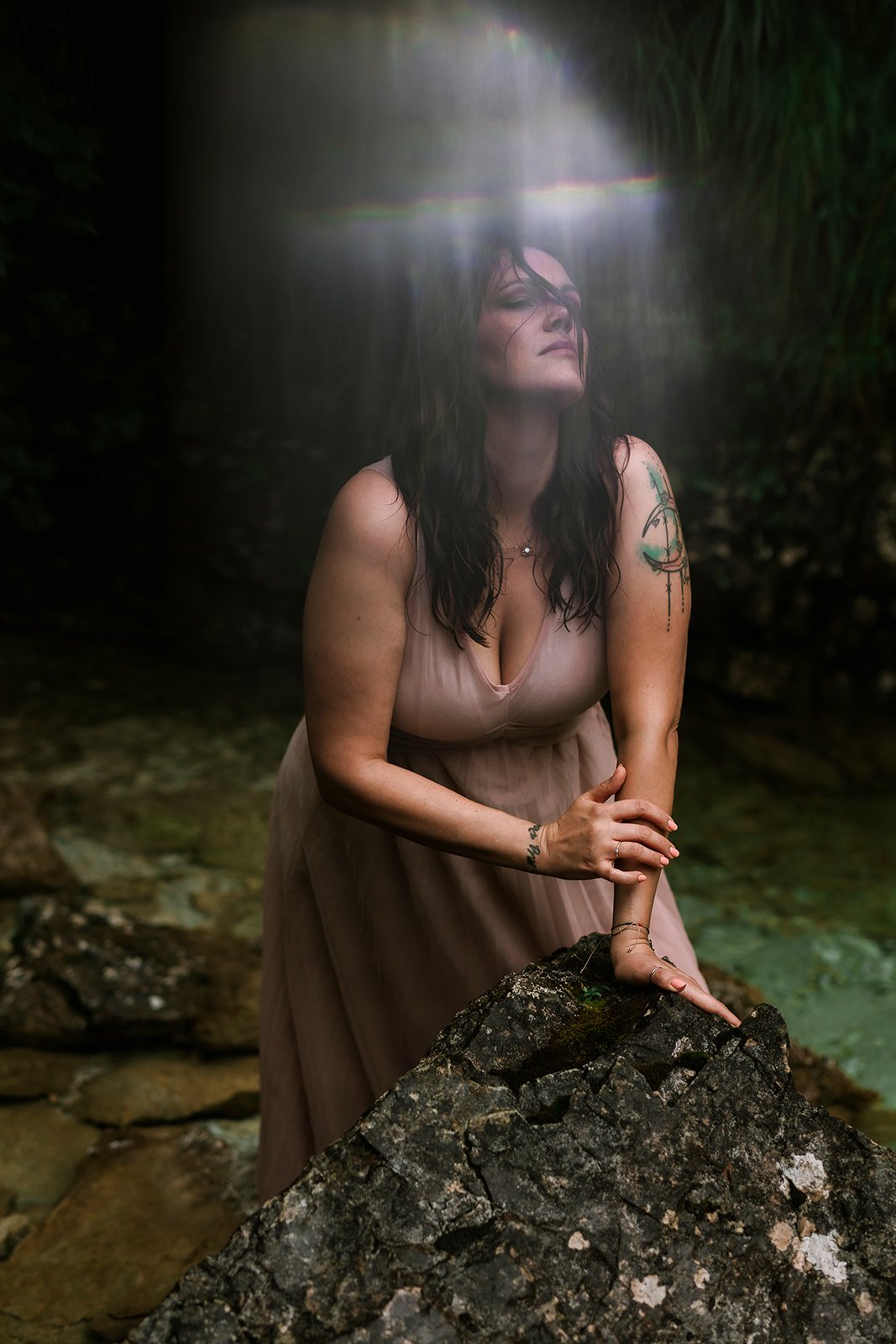 fotografia di rinascita - ritratto di donna. Fotografia olistica. Patricia Lynch fotografa